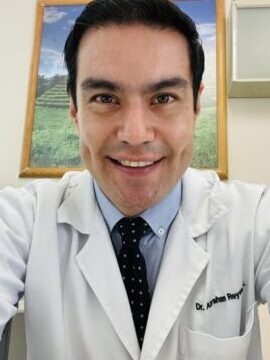 Doctor ABRAHAM Traumatólogo y Ortopedista 1 doctor abraham traumatologo y ortopedista
