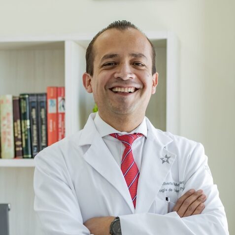 dr alberto munoz macias ortopedista