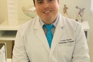 Dr. Alberto Viñas Silva, Ortopedista
