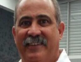 Dr. Arturo Ruiz Armenteros 8 Dr. Arturo Ruiz Armenteros