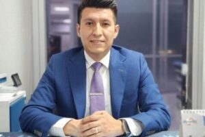 Dr. Atzin Jahir Arreola Aguilar, Ortopedista y Traumatólogo, Alta especialidad en Cirugía Articular