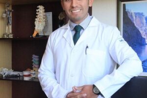 Dr. Eduardo Sumano Nolasco, Ortopedista