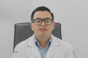 Dr. Erik Bryam Ruiz de Esparza