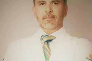 Dr. Eugenio Arroyo Aranda, Ortopedista y Traumatologo Hosp San Jose
