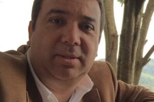 Dr. Héctor Fernando Ventura González, Ortopedista