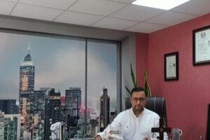 DR. HERBERT CACERES BUSTAMANTE
