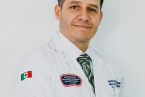 DR. MARTIN SILVAS