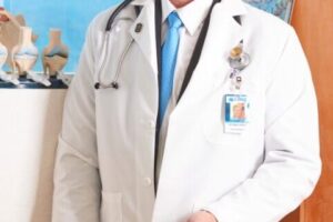 Dr. Max Greig
