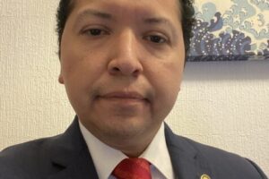 Dr. Miguel Ángel Clara Altamirano, Ortopedista