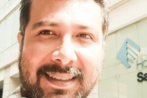 Dr. Omar Rueda Villaron
