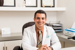 Dr. Raúl Dimitri Martínez Parada, Ortopedista