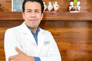 Dr. Ricardo González Pino