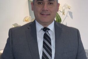 Dr. Roger Alejandro Miron Vera, Ortopedista