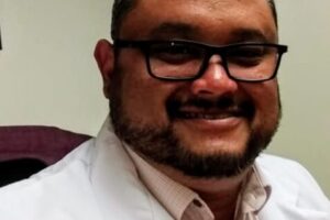 Dr. Victor Ramos Carmona, Ortopedista