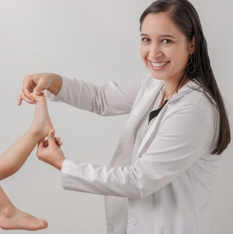 Dra. Ana Lucía Cadena Pérez- Traumatología y Ortopedia / Ortopedista Pediatra y Adultos 1 dra ana lucia cadena perez traumatologia y ortopedia ortopedista pediatra y adultos