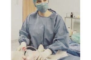 Dra. Laura Lira Traumatología y Ortopedia
