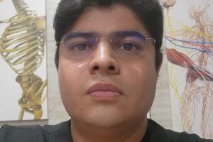 Iván Alejandro González López Traumatólogo y Ortopedista