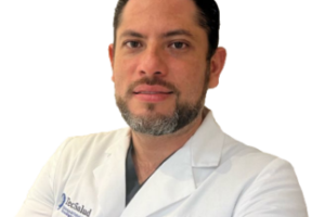 Traumatólogo en Monterrey | Dr. Christopher Manrique Ávila