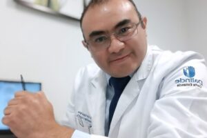 Traumatólogo y Ortopedista Dr. Carlos Angeles Hospital San Angel In del Valle